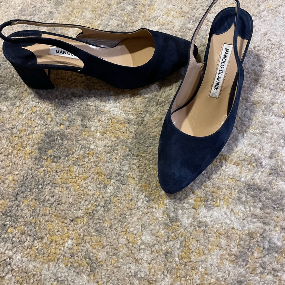Manolo Blahnik Women's Black Slingback Heels